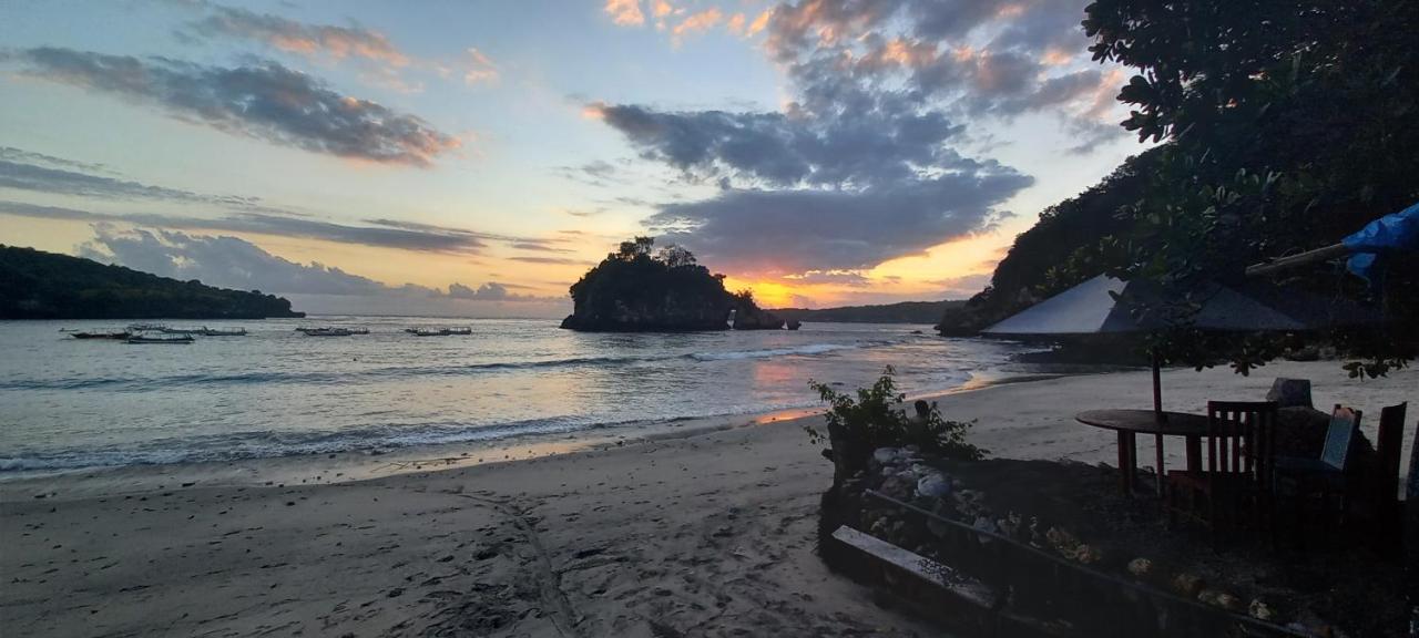 D'Lebah Homestay Đảo Đảo Nusa Penida Ngoại thất bức ảnh