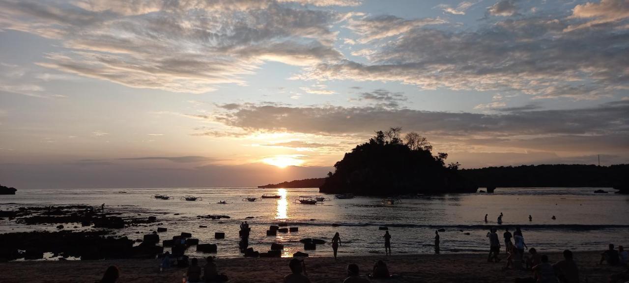 D'Lebah Homestay Đảo Đảo Nusa Penida Ngoại thất bức ảnh